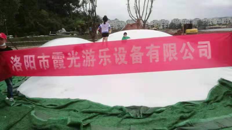 张家川草地沙窝蹦蹦云